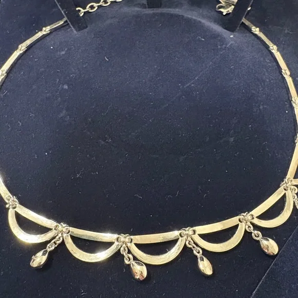 Swarovski Gold Festoon Necklace with Decorative Drops - Picture 1 of 8